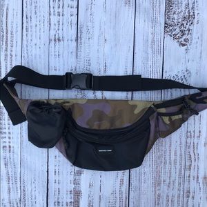 🌴DC Shoe Co USA Waist Bag 🌴